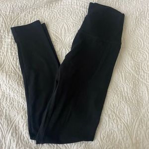 black arie leggings
